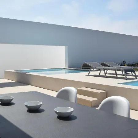 Modern In Bidos Lisbon With Garden And Pool